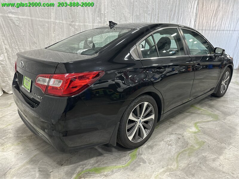2017 Subaru Legacy 2.5i Limited - Photo 8 - Bethany, CT 06524