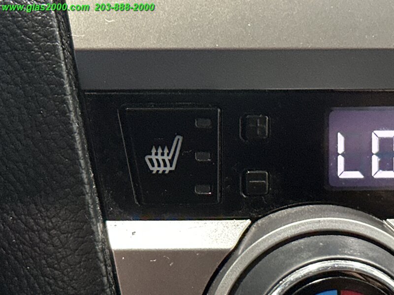 2017 Subaru Legacy 2.5i Limited - Photo 31 - Bethany, CT 06524