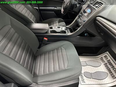 2019 Ford Fusion SE   - Photo 25 - Bethany, CT 06524