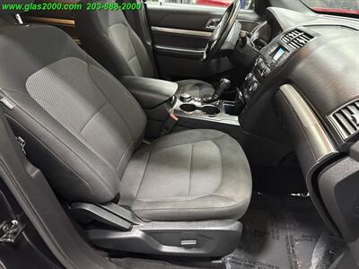 2019 Ford Explorer XLT   - Photo 5 - Bethany, CT 06524