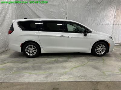 2024 Chrysler Pacifica Touring L - Photo 14 - Bethany, CT 06524