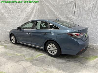 2016 Hyundai Sonata Hybrid SE   - Photo 7 - Bethany, CT 06524