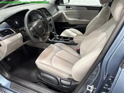 2016 Hyundai Sonata Hybrid SE   - Photo 3 - Bethany, CT 06524