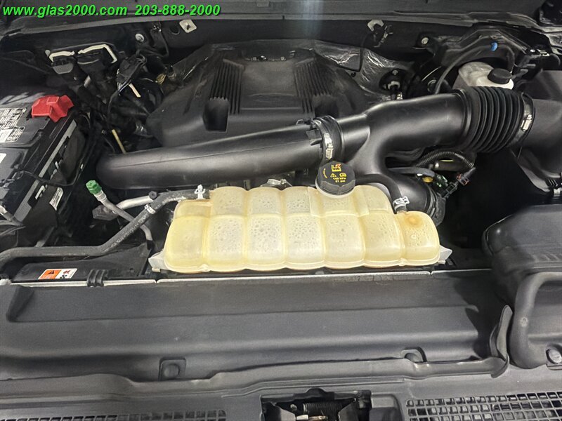 2018 Ford Expedition MAX XLT - Photo 12 - Bethany, CT 06524