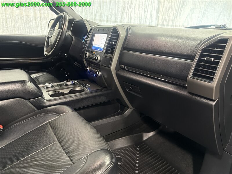 2018 Ford Expedition MAX XLT - Photo 5 - Bethany, CT 06524