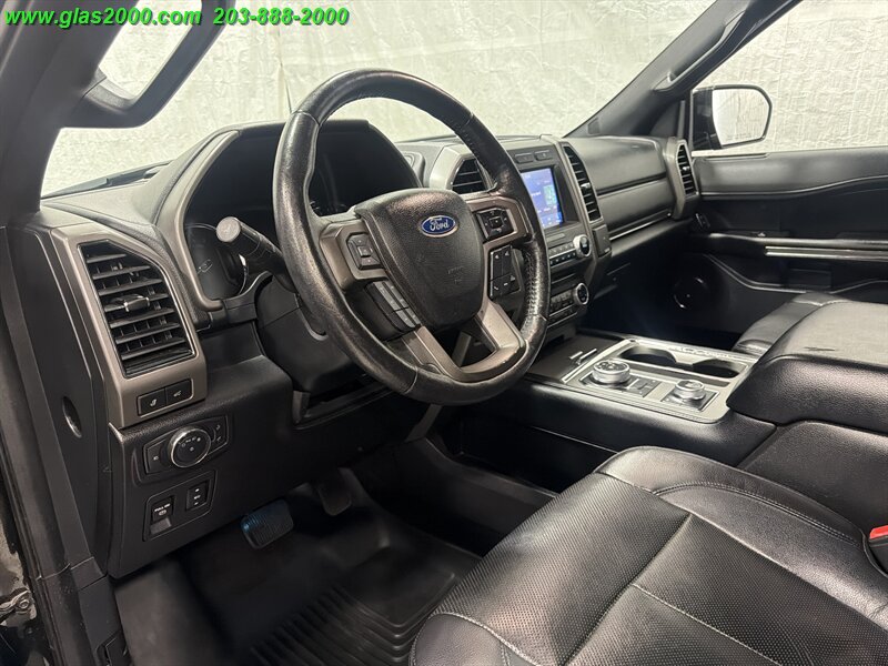 2018 Ford Expedition MAX XLT - Photo 3 - Bethany, CT 06524