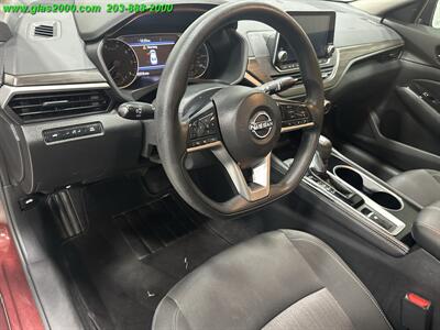 2023 Nissan Altima 2.5 SV - Photo 3 - Bethany, CT 06524