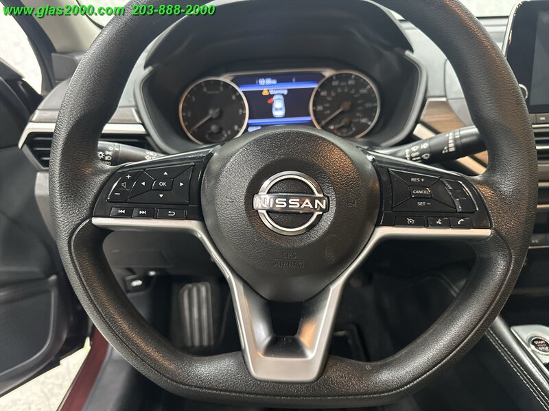 2023 Nissan Altima 2.5 SV - Photo 4 - Bethany, CT 06524