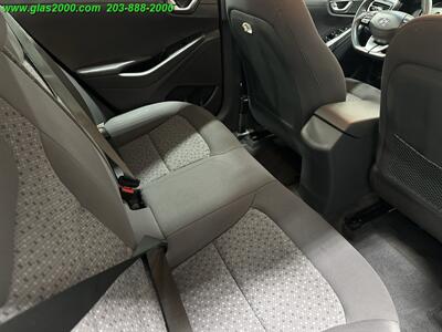 2019 Hyundai IONIQ Blue   - Photo 10 - Bethany, CT 06524