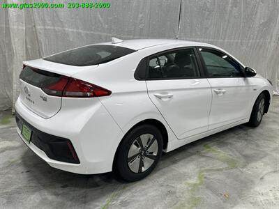 2019 Hyundai IONIQ Blue   - Photo 8 - Bethany, CT 06524