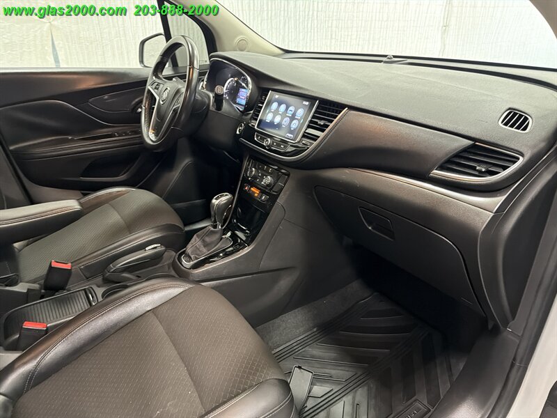 2019 Buick Encore Preferred - Photo 5 - Bethany, CT 06524