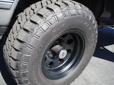 1996 Ford Bronco XLT   - Photo 17 - Santa Cruz, CA 95062