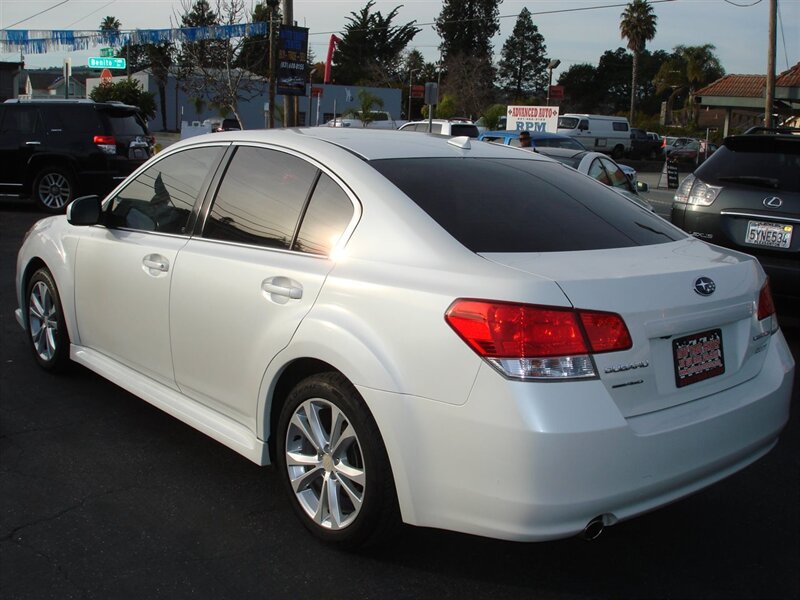 2014 Subaru Legacy 2.5i Premium photo 6