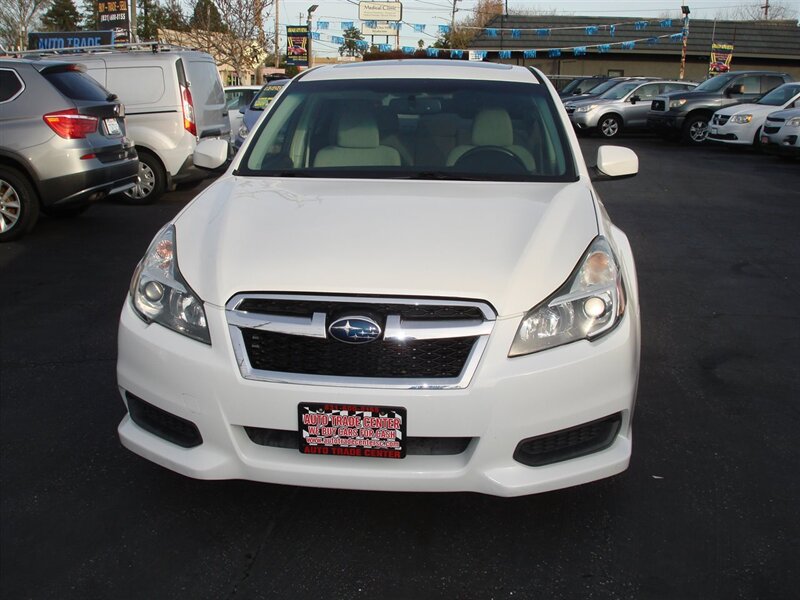 2014 Subaru Legacy 2.5i Premium photo 2