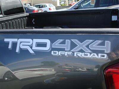 2016 Toyota Tacoma TRD Off-Road  4 WHEEL DRIVE - Photo 6 - Santa Cruz, CA 95062