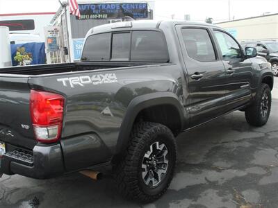 2016 Toyota Tacoma TRD Off-Road  4 WHEEL DRIVE - Photo 4 - Santa Cruz, CA 95062