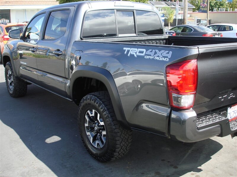2016 Toyota Tacoma SR5 Sport TRD Pro photo 4