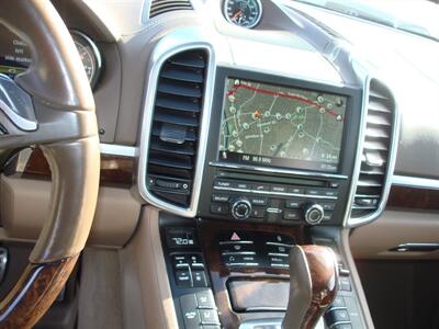 2012 Porsche Cayenne S   - Photo 11 - Santa Cruz, CA 95062