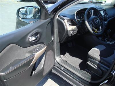 2018 Jeep Cherokee Latitude   - Photo 9 - Santa Cruz, CA 95062