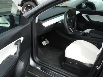 2021 Tesla Model Y Performance   - Photo 10 - Santa Cruz, CA 95062