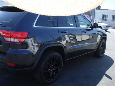 2013 Jeep Grand Cherokee Laredo   - Photo 4 - Santa Cruz, CA 95062