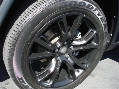 2013 Jeep Grand Cherokee Laredo   - Photo 14 - Santa Cruz, CA 95062