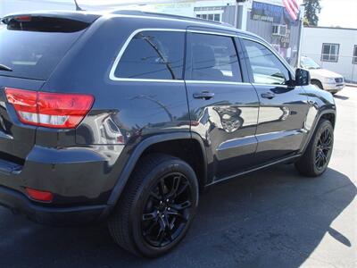 2013 Jeep Grand Cherokee Laredo   - Photo 5 - Santa Cruz, CA 95062