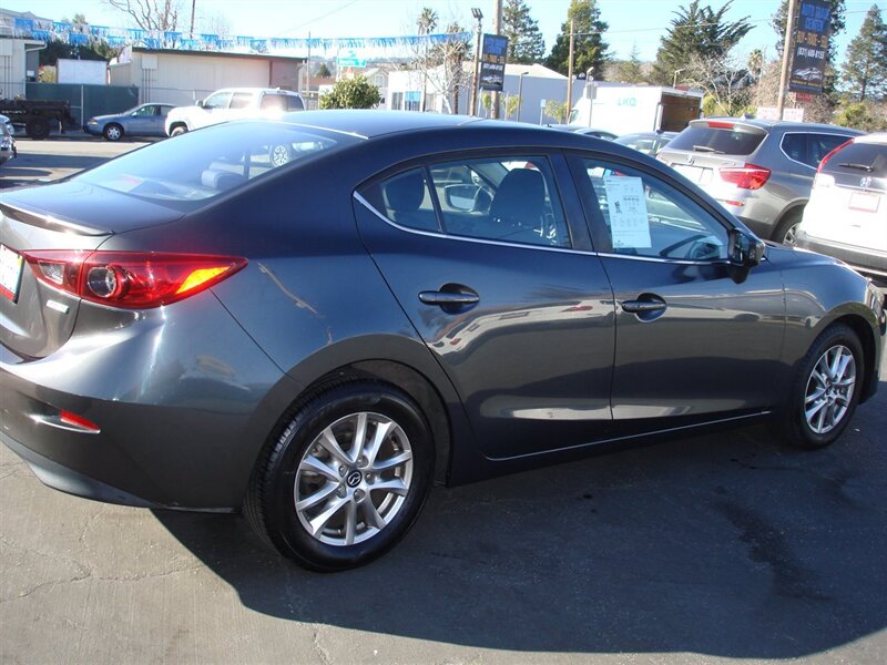 2014 Mazda MAZDA3 i Touring photo 4