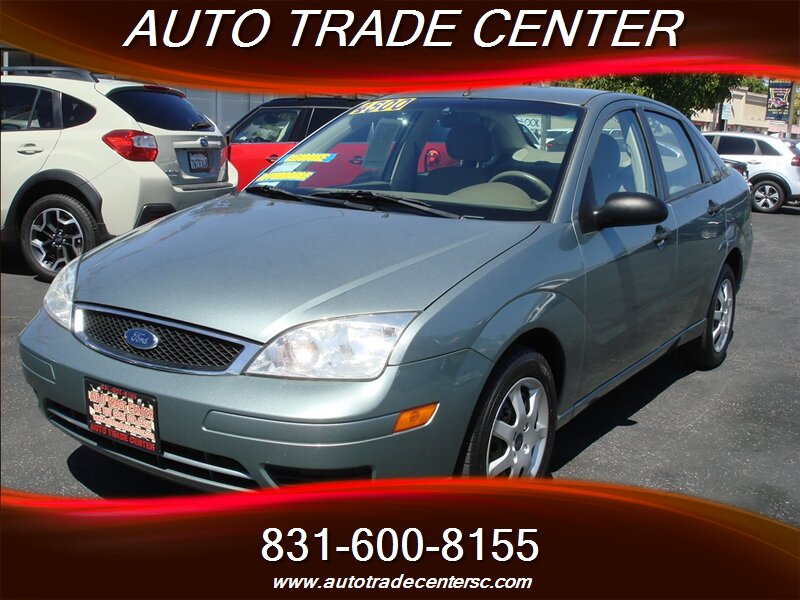 2005 Ford Focus ZX4 SE   - Photo 1 - Santa Cruz, CA 95062