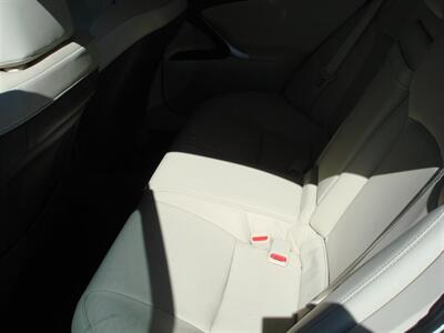 2011 Lexus IS   - Photo 14 - Santa Cruz, CA 95062