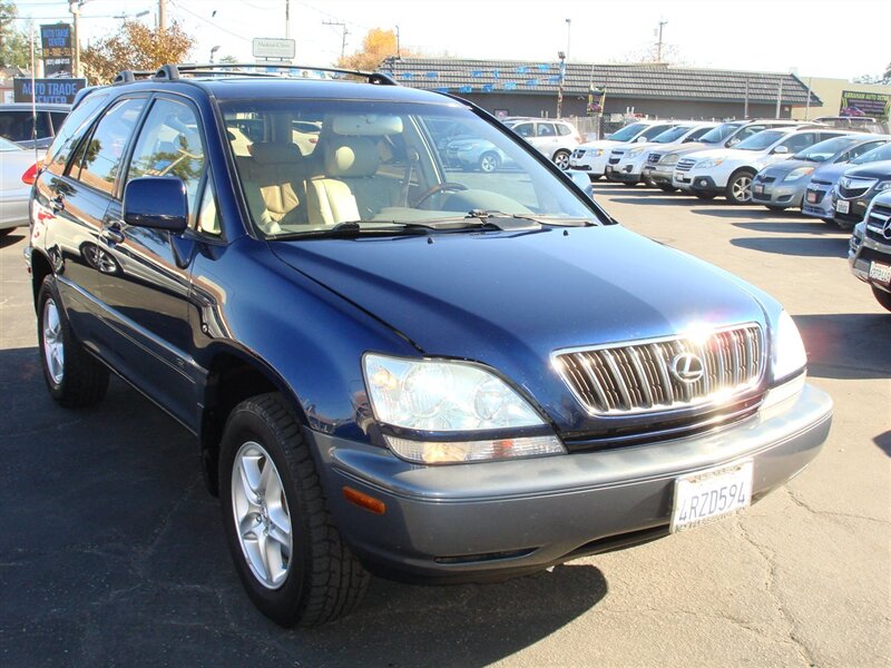 2001 Lexus RX 300 photo 3