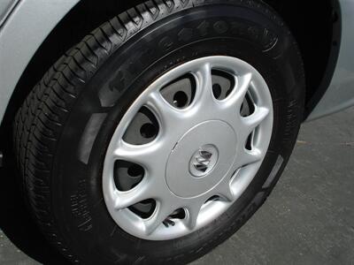 2000 Buick Century Custom   - Photo 10 - Santa Cruz, CA 95062