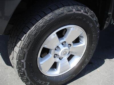 2014 Toyota Tacoma V6   - Photo 18 - Santa Cruz, CA 95062