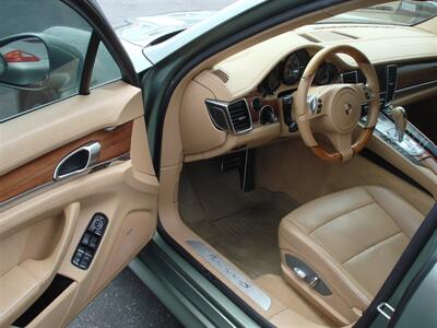 2011 Porsche Panamera 4S   - Photo 8 - Santa Cruz, CA 95062