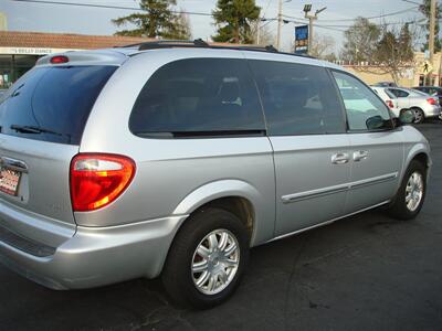 2005 Chrysler Town & Country Touring   - Photo 4 - Santa Cruz, CA 95062