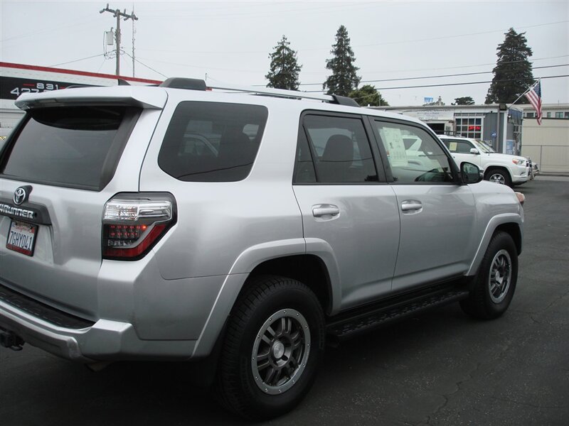 2014 Toyota 4Runner Trail Premium photo 2