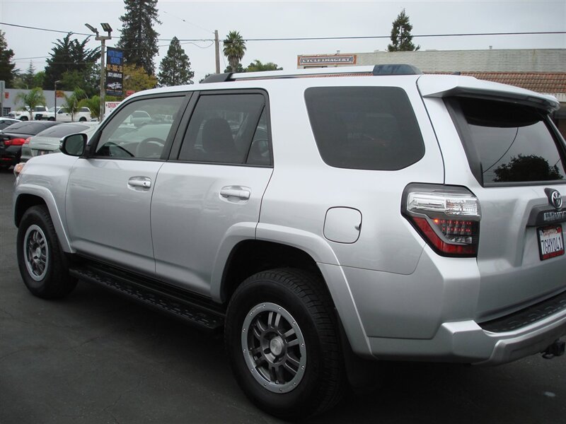2014 Toyota 4Runner Trail Premium photo 4