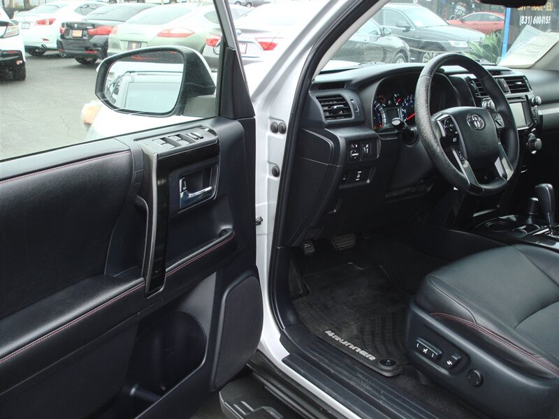 2014 Toyota 4Runner Trail Premium photo 5
