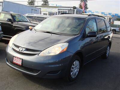 2008 Toyota Sienna LE 8-Passenger  