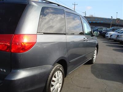 2008 Toyota Sienna LE 8-Passenger   - Photo 5 - Santa Cruz, CA 95062