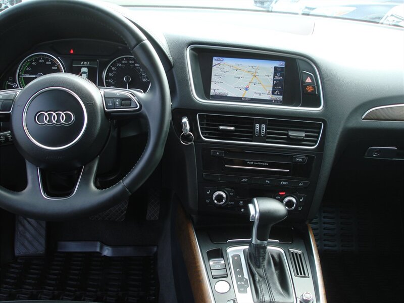 2013 Audi Q5 Hybrid 2.0T Premium photo 8