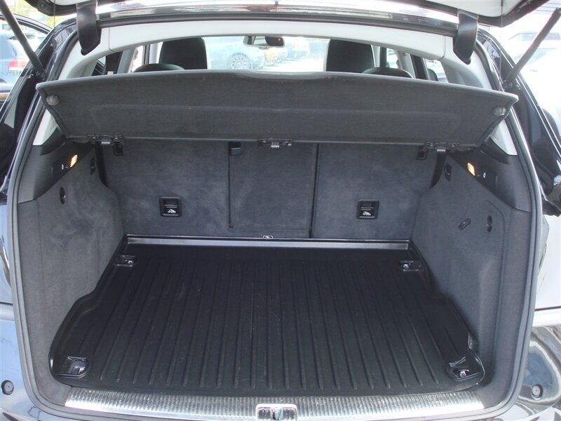 2013 Audi Q5 Hybrid 2.0T Premium photo 11