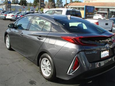 2018 Toyota Prius Prime Premium  PLUIG-IN - Photo 6 - Santa Cruz, CA 95062