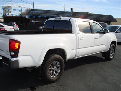 2019 Toyota Tacoma SR5 V6  CREW CAB - Photo 5 - Santa Cruz, CA 95062