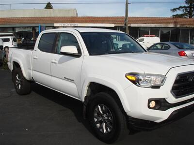 2019 Toyota Tacoma SR5 V6  CREW CAB - Photo 3 - Santa Cruz, CA 95062