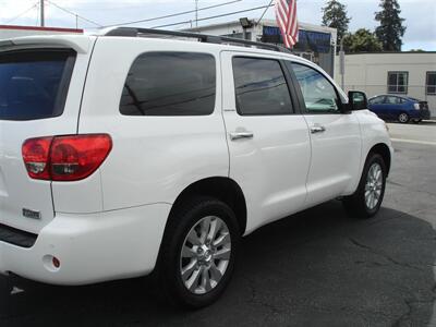 2008 Toyota Sequoia Limited  4 WHEEL DRIVE - Photo 5 - Santa Cruz, CA 95062