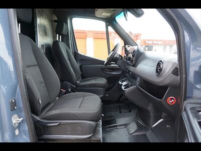 2019 Mercedes-Benz Sprinter 2500   - Photo 28 - Miami, FL 33142