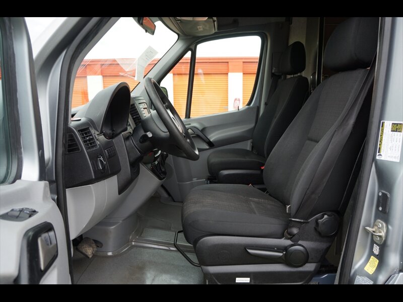 2018 Mercedes-Benz Sprinter WORKER Cargo Van Base photo 23