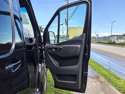 2019 Mercedes-Benz Sprinter 2500 SWB - Photo 27 - Miami, FL 33142