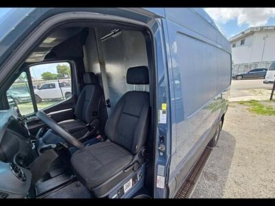 2019 Mercedes-Benz Sprinter 2500  SWB - Photo 17 - Miami, FL 33142